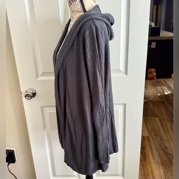 La Lingerie Hooded Cardigan Size Medium - Picture 4 of 6